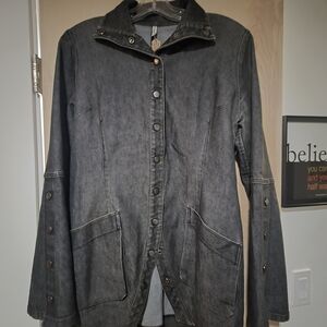Women's Gray Denim Jacket